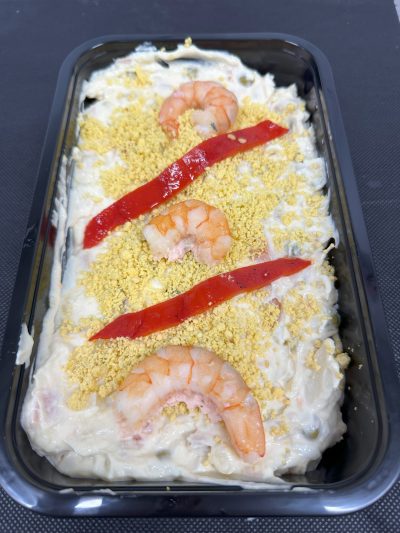 ENSALADILLA RUSA CON GAMBAS - Imagen 2